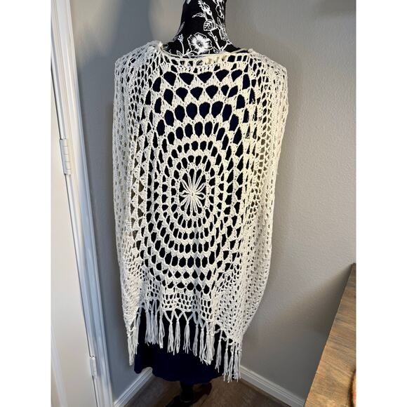Kori Crochet Boho Fringed Oversized Vest Cream One Size - Picture 3 of 5